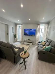 Maré Alta Scenic Seaside Stay with outdoor deck - Ribeira das Tainhas