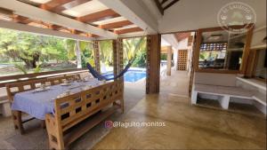 Casa de Playa Moñitos Laguito