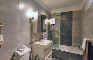 Villa Picaud - 50m from beachfront, patio, aircon