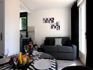 Appartements Amazing Duplex with Sauna 1BR 4P in the heart of the city of Orly : photos des chambres