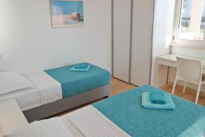 Apartments by the sea Razanj, Rogoznica - 12280