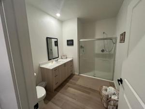 Autumn Leaf Apartments