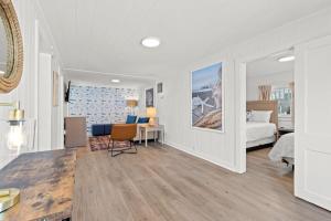 Pet-Friendly Steps to the Beach Seahorse Ranch #1