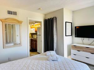 Blue Water Villas #3 stay close to the beach