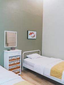 TM 16 Padang - Mentawai Tour Package, Airport Transport, Sumatra Local Touch