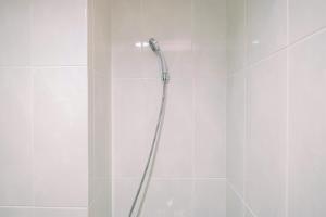 Good Deal Studio at Evenciio Apartment Margonda near UI By Travelio