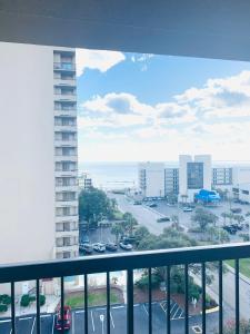 Ocean Dunes Tower II #7 Beautiful Ocean view pool