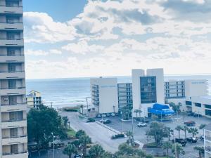 Ocean Dunes Tower II #7 Beautiful Ocean view pool
