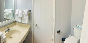 Ocean Dunes Tower II #7 Beautiful Ocean view pool