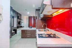 Best Deal Studio Apartment at Mangga Dua Residence By Travelio