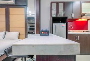 Best Deal Studio Apartment at Mangga Dua Residence By Travelio