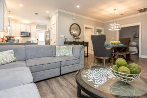 5004 Rookery3 sleeps 10 2 pools close to beach