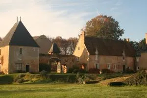 Hôtellerie du Château de Bellefille - 萨尔特河畔拉叙兹