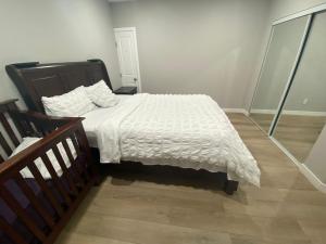 Private Entrance 2 Bed 1 Bath