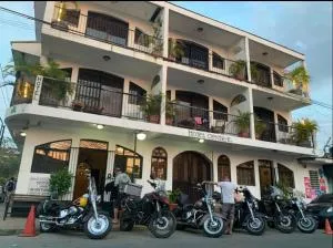 Casa central - El Valle