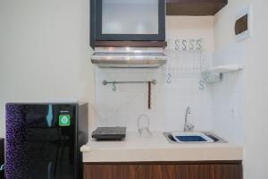 Comfort and Elegant Studio Apartment at B Residence By Travelio