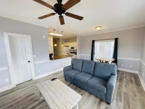 Warm and Cozy 1BR condo at at MyrtleWoods