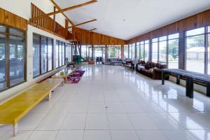 RedDoorz Plus at Pantai Sayangheulang Garut