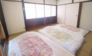 こにべ 車旅行にメリット多い一組一棟貸し