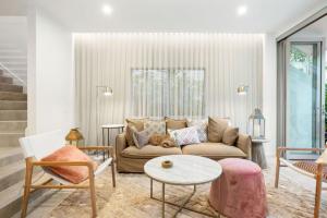 Little Treasure 3.13 Mitti Street