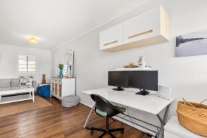 Just Beachy Pet Friendly 4 Mins Walk to Beach