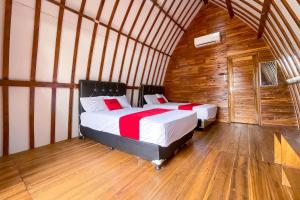 RedDoorz Plus at Pantai Sayangheulang Garut