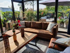 Breskens Chalet Lampenfieber Breskens mit Zaun Hausnr A027