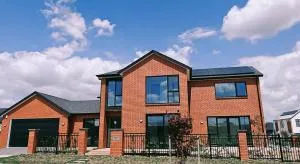 Spacious Getaway in Cambridge - 4 Bedrooms House with 3 bathrooms - 坎布里奇