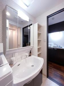 Casaen by b hotel - Vibrant City Stay at 1 BR Apt up to 6 ppl