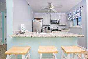 Royal Gulf Beach & Racquet Club 5210 condo