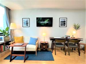 Perfect Hongdae Stay City view