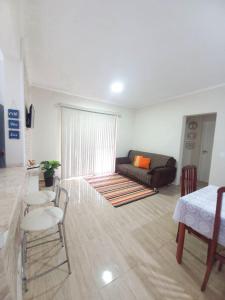 Um refugio tranquilo e famíliar , 100m da praia