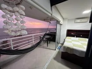 Ocean Suites 1 Exceptional frente al mar - Engabao