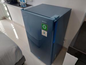 Nice and Fancy Studio Apartment at Serpong Garden By Travelio