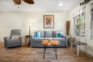 Sunrise Villas 207 - BOARDWALK TO THE BEACH