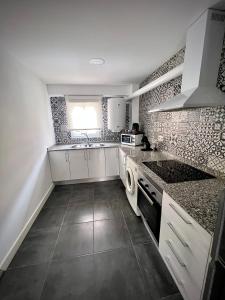 Piso céntrico y cerca de la playa.