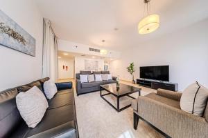 Canal View 1BR in JBR