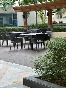 Condo with pool and gym free access