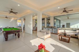 SaffronStays Glass Forest