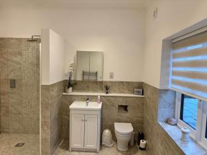 North Farm fits 1-6 people