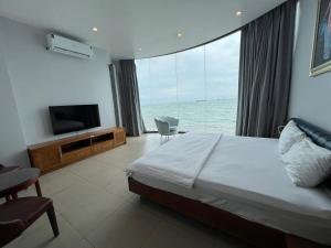 Nancy seaview condotel back beach 1