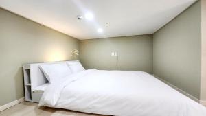 Hongik University Sinchon Seoul Sirince