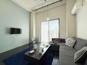 b hotel Komachi - BREAKFAST & Comfort Near Downtown