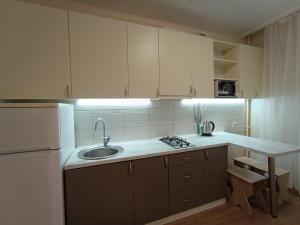 Квартира з ремонтом між залізничним вокзалом і центром