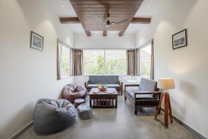 Alaya Stays Kasturi Villa - Pet Friendly 6 BHK with Plunge Pool