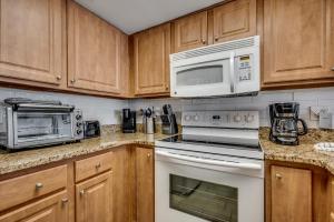 Oceanfront Condo in Myrtle Beach on AR 5th Floor