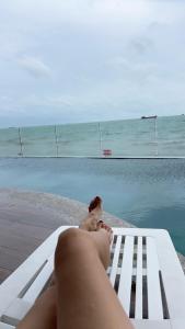 Nancy thuy tien seaview condotel 1