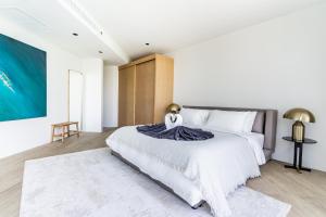 Bluepoint by Villacarte