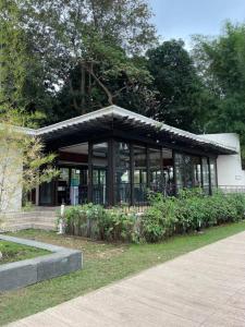 1 Bedroom Unit at One Pontefino Tower