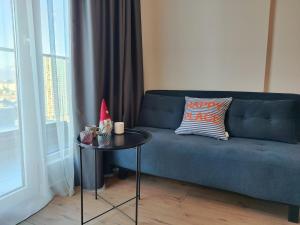 Studio with pool and sea view